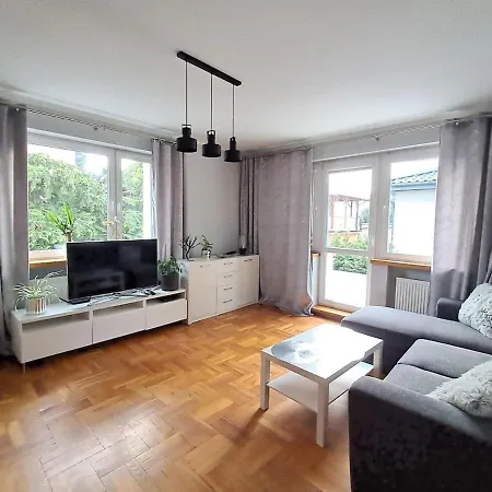 Oasis On The Hill, 10 Minut From Old Town Apartament
