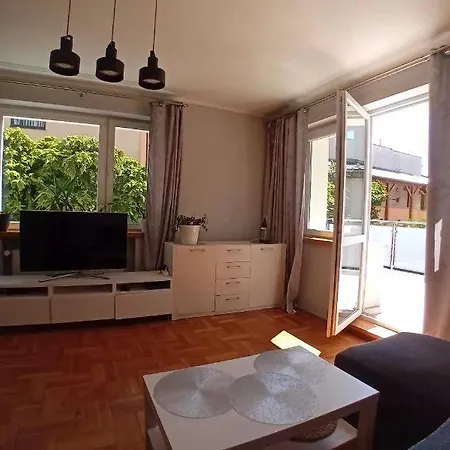 Oasis On The Hill, 10 Minut From Old Town Apartament *